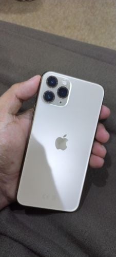 ايفون ١١ برو ذهبي