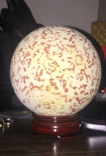 حجر الثعبان المضئ