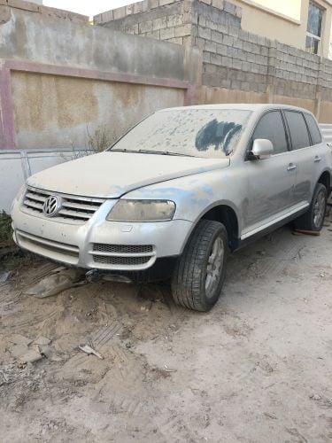 WV Taureg parts scrap 