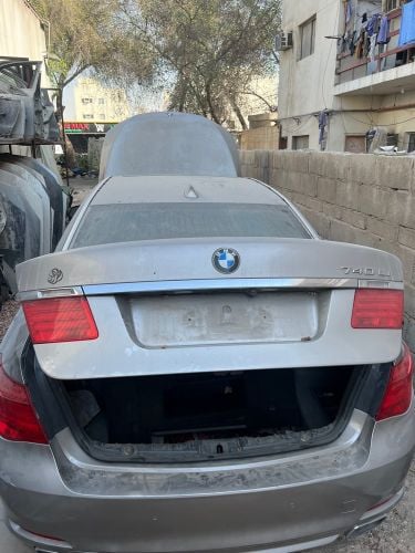 بي ام ٧٤٠ سكراب 