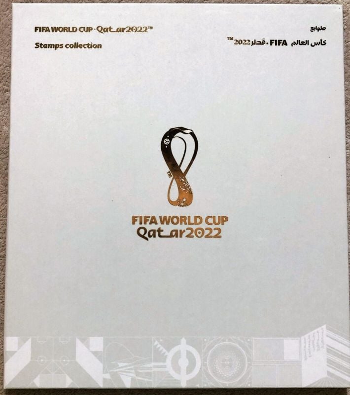 مجموعة طابع كأس العالم لكرة القدم قطر 2022 في مجلد واحد خاص