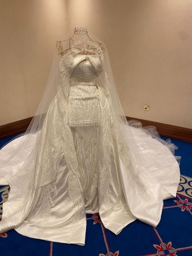 customized wedding dress