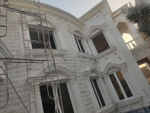 تشييد البناء.