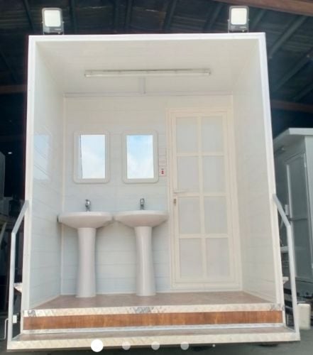 Toilet for sale new raedy now