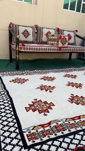 كراسي حديد مع جلسات