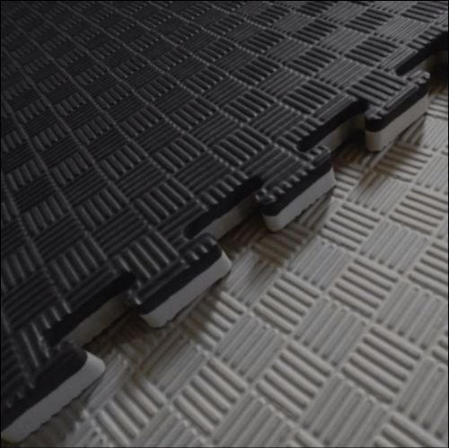 Floor mats 