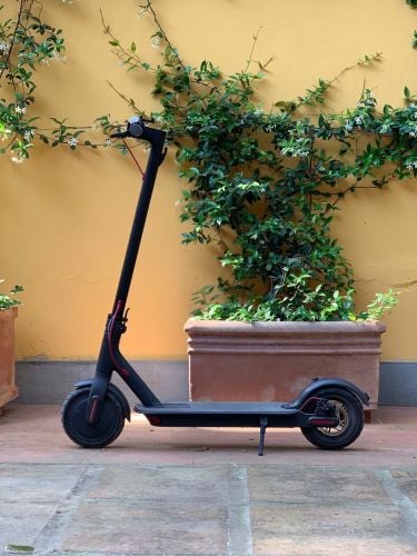 Electric scooters 
