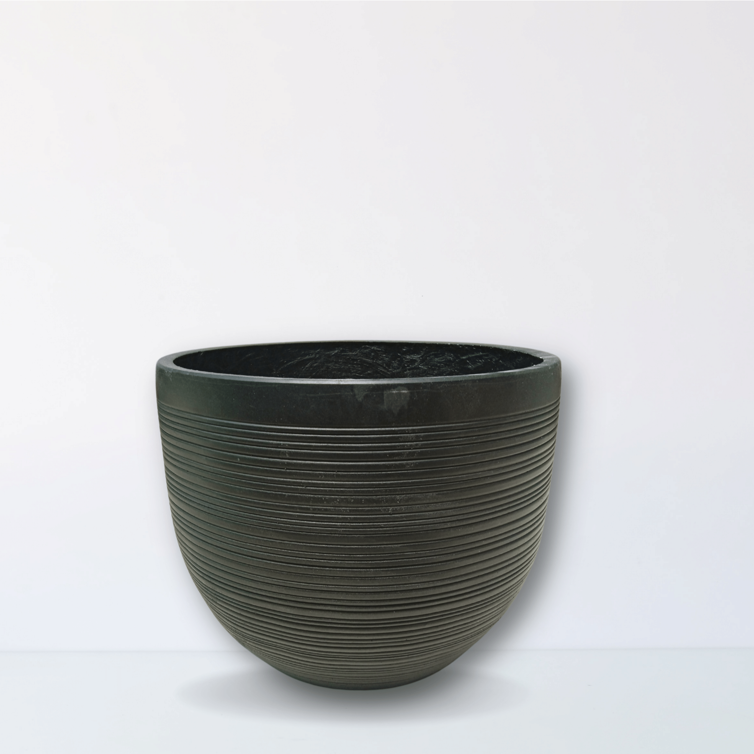 Fiber Clay Pot Black