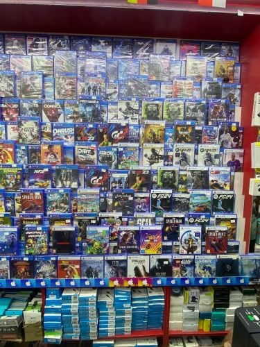 العاب السوني فايف و فور و