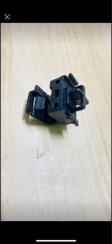 hood rod clip