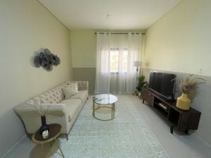 شقة بغرفة نوم واحدة مفروشة بالكامل