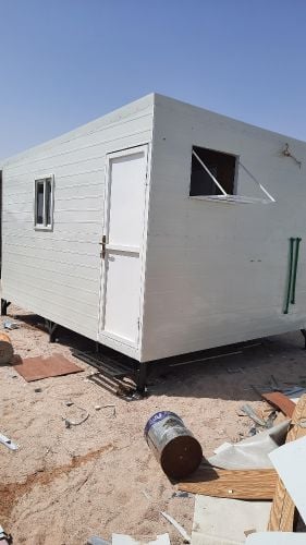 full cabine, single bathroom