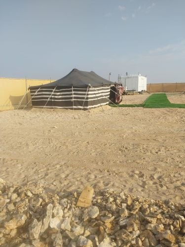 تركيب وفك الخيام وبيوت الشعر
