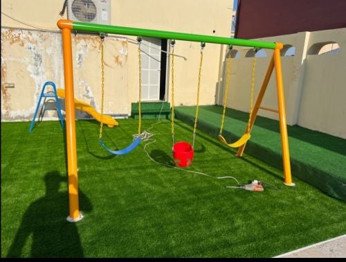 Kids swing