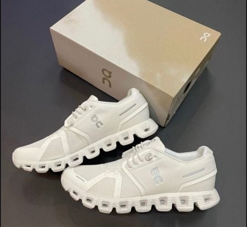 أحذية مراقبة الجودة المتاحة