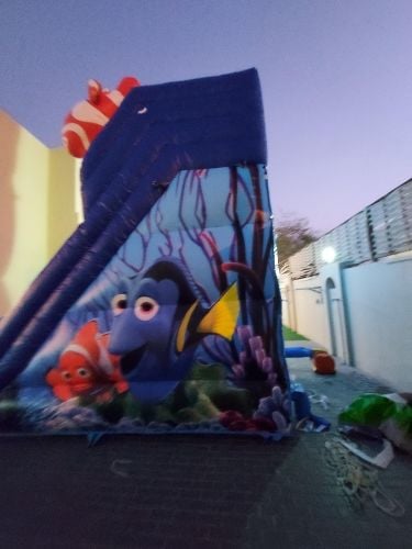 للايجار نطاطيات وزخلقيات  مع بركة