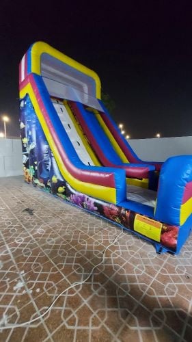 نطاطيات  جديدة مع بركة سباحة