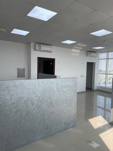 للإيجار مكتب 