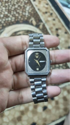 مينا ٥