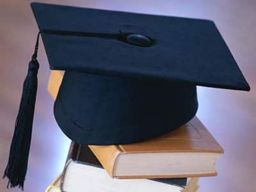 عمل مشاريع التخرج بكفاءة