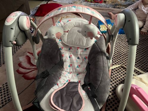 أرجوحة أطفال 