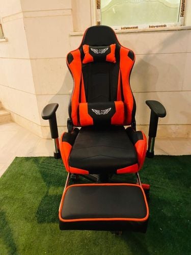 Gaming chair 