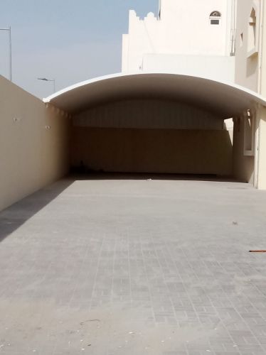 مظلات  وسواتر