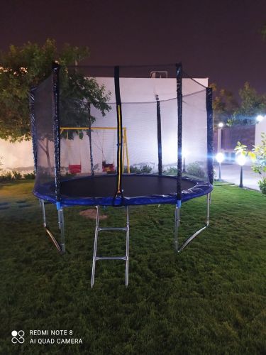 Trampoline 8ft