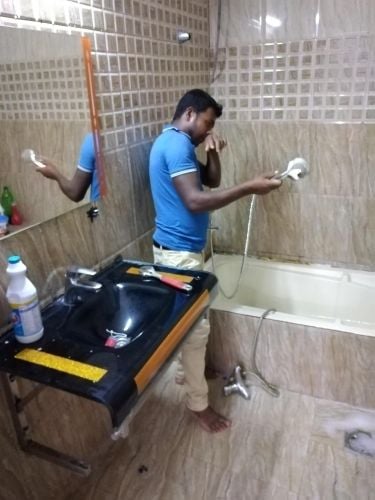 تصليح الحمامات