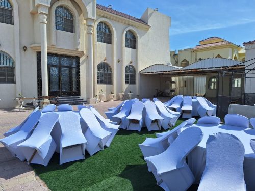 طاولات طعام