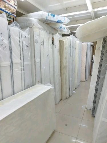 مرتبة جديدة جميع المقاسات متوفرة