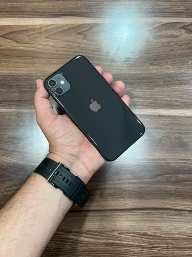 ايفون 11 عادي 128 جيجا اسود 