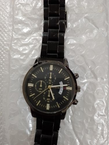 ساعة يد للبيع