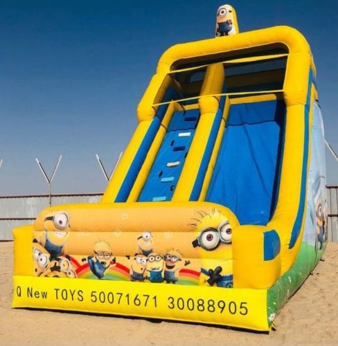 للايجار نطاطيات مع بركة او ملعب ص