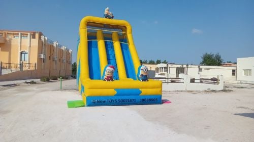 للايجار نطاطيات مع بركة او ملعب ص