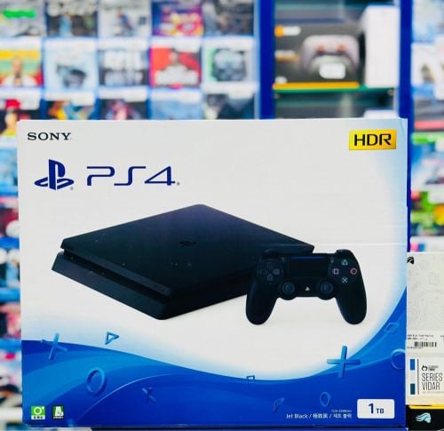 PLAYSTATION FOUR 1 TB