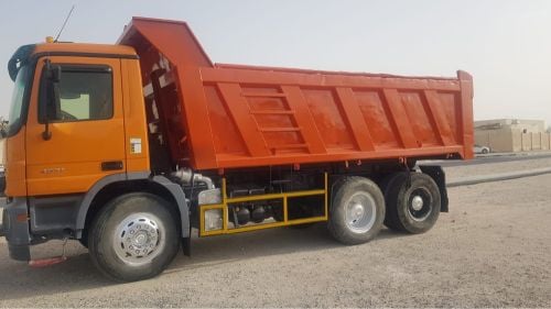 dumper truck