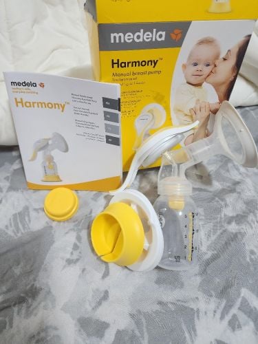 Breast pump