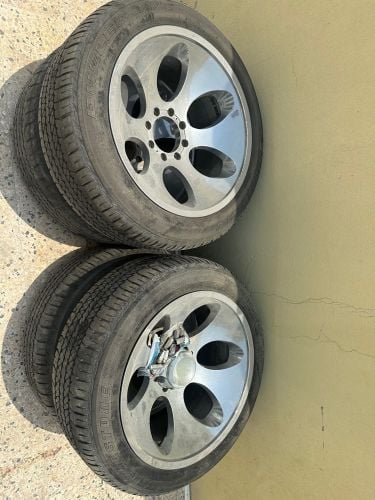 للبيع زنقات حجم ٢٢ زنقات ٨ بلوط