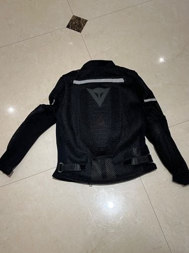 جاكيت سيفتي