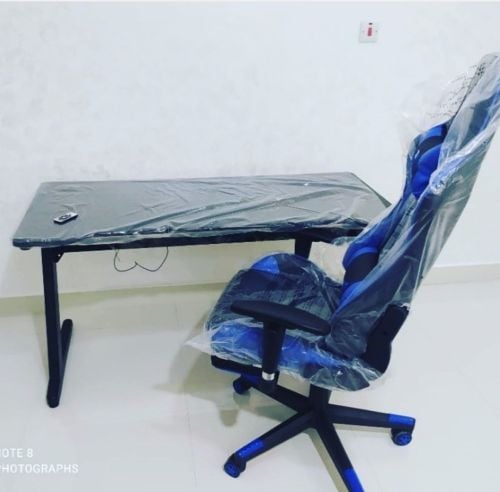 Gaming Chair and table