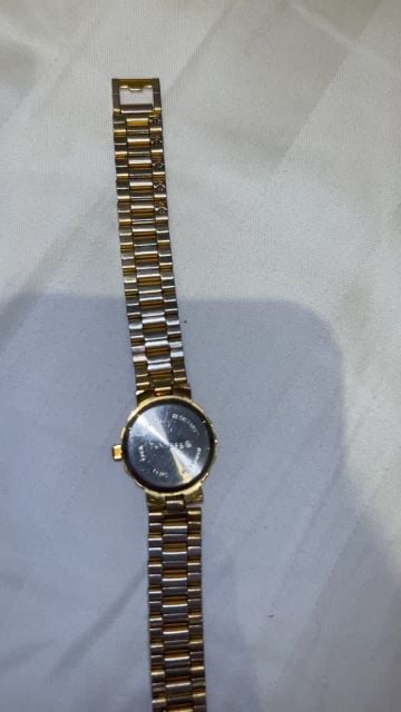 ساعة تن ليس كوارتز