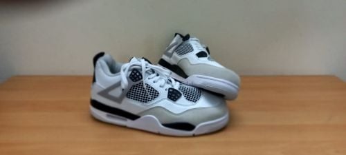 اير جوردان ريترو 4 العسكري