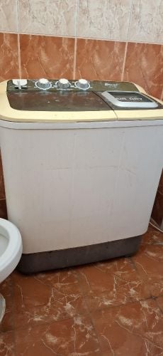 OSCAR TWIN TUB WASHING MACHINIE