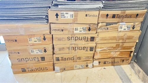 الواح سجاد ارضية قابلة للصق جديدة