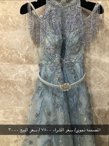 فستان 
