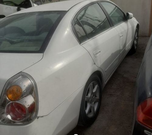 Nissan altema 2007
