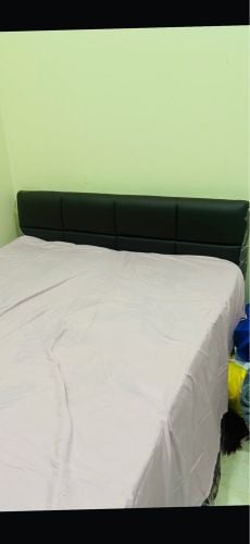 one bed 