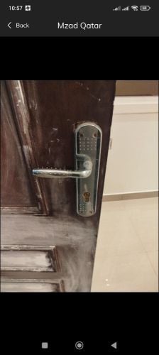 تركيب وصيانة الأبواب والاقفال وفت