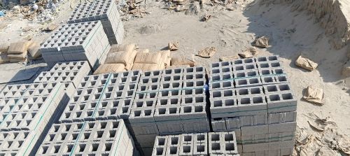 طابوق وكربستون وانترلوك للبيع